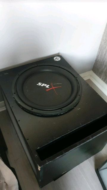 subwoofer gumtree